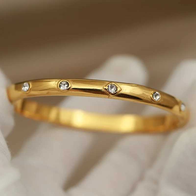 316L Classic Stainless Steel Metal Crystal Bangles for Women for Women Elegant Simple Bangle Wrist Jewelry H260323 - view 4