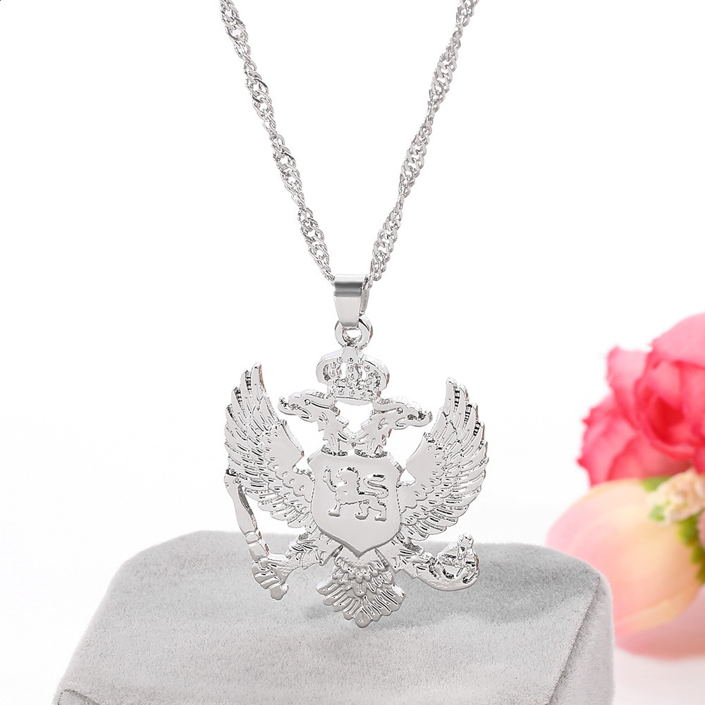 Albanian Eagle Necklace Alloy Electroplated Hollow Eagle Pendant Necklace Large and Small Sizes 210331