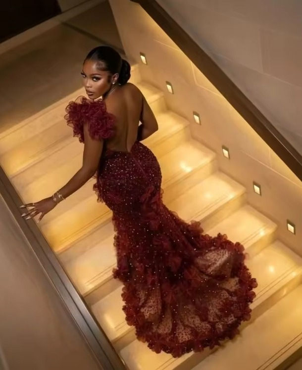 Elegant Burgundy Prom Dresses For Black Girls 2026 Luxury One Shoulder Mermaid Sequins Beads Formal Evening Gala Dress Customized 0204