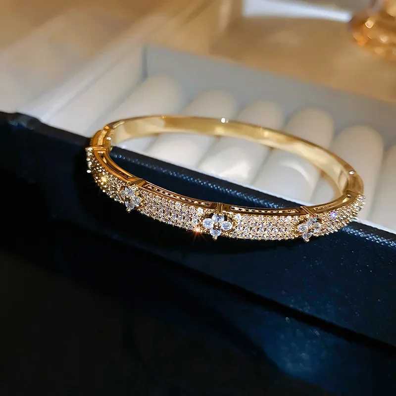 Luxury Shiny Cubic Zirconia Embellished Gold Silver Plated Fashion Bangle for Women Party Wedding Daily Wear Jewelry H260323 - view 6