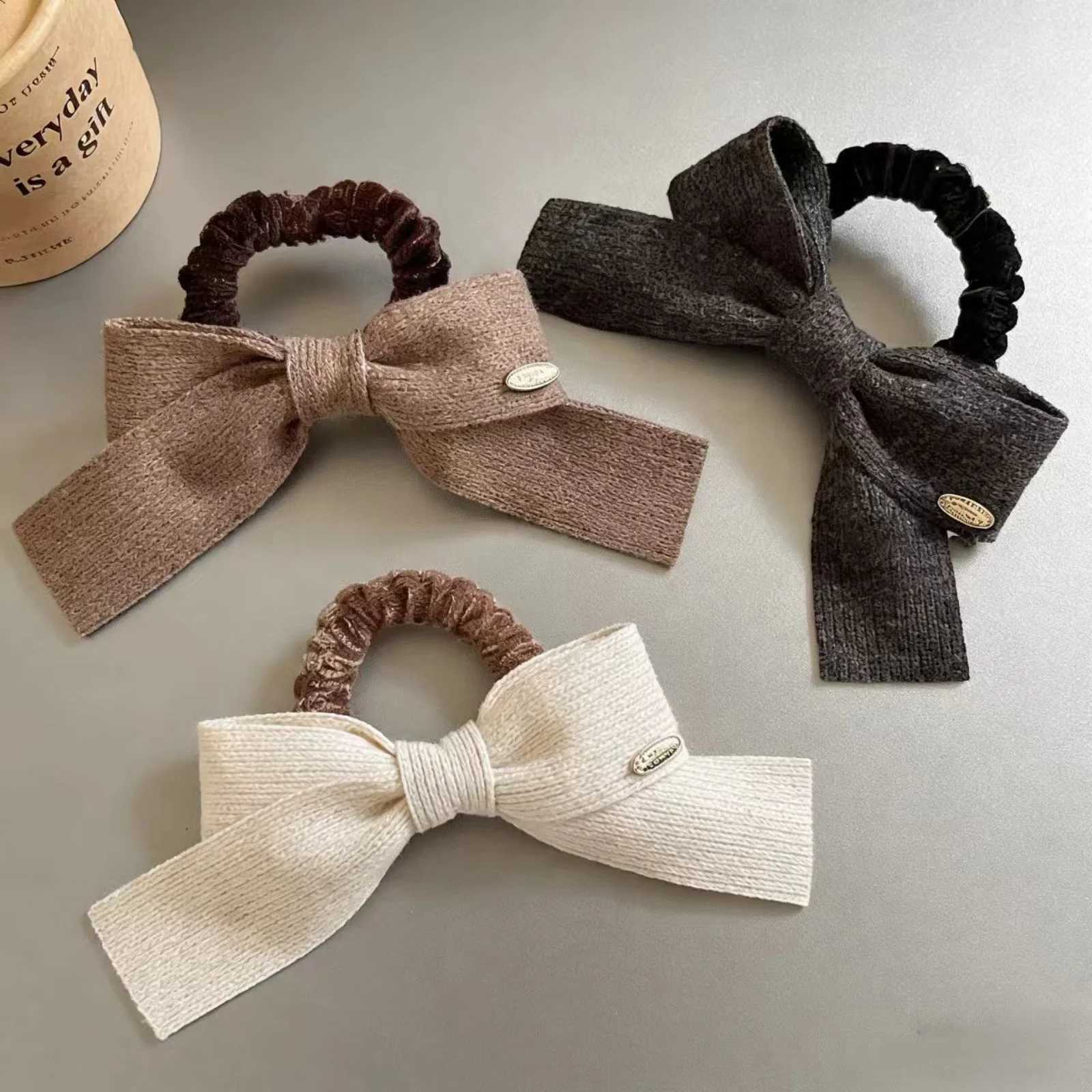 1PC Neutral Knit Bow Scrunchies BeigeBrown Gray Ribbed Hair Ties With Metal Label Minimalist Ins-Style Hair Accessories H260324