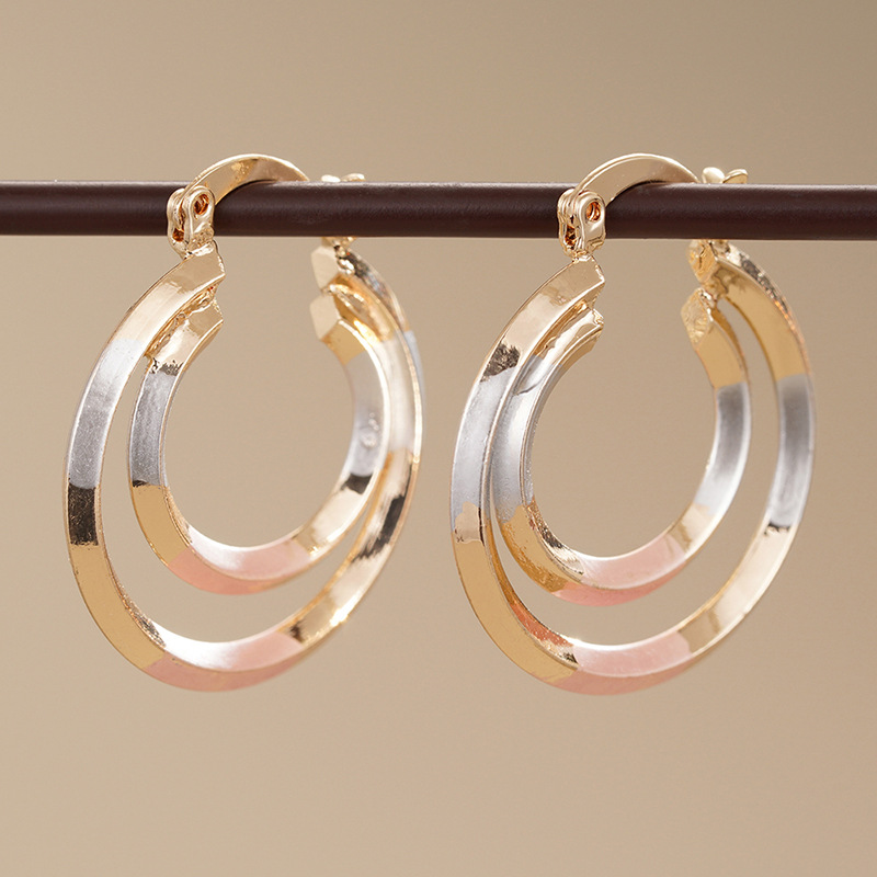 Gold Hoop Earrings for Women 14K Gold Plated Textured Chunky Hoop Earrings Hypoallergenic Large Circle Earrings Fashion Jewelry Gift