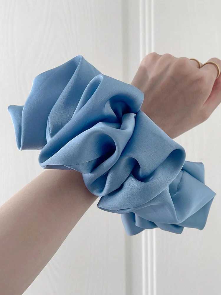 1pc Extra Large Faux Silk Fluffy High Elasticity Soft Silky Luxury Casual Comfortable Fashion Scrunchie For Women H260324