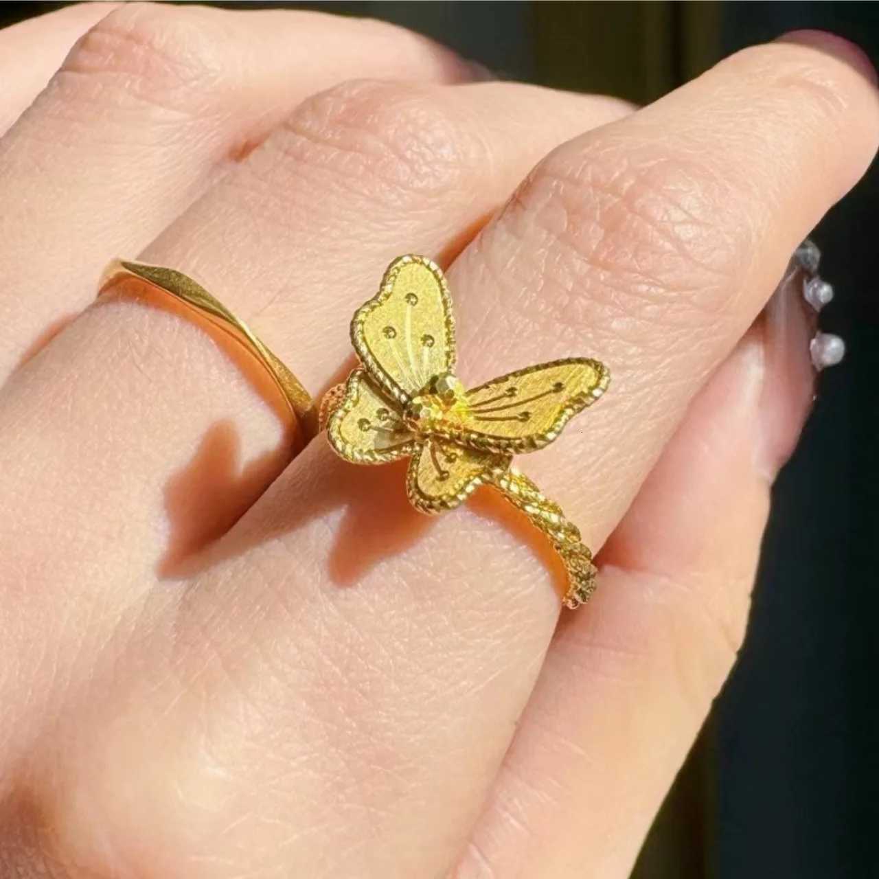 Luxury 24K 9999 Pure Gold real gold Flower and Moon Festival Butterfly Necklace Pendant Womens All-match Clavicle Chain H260324 - view 5