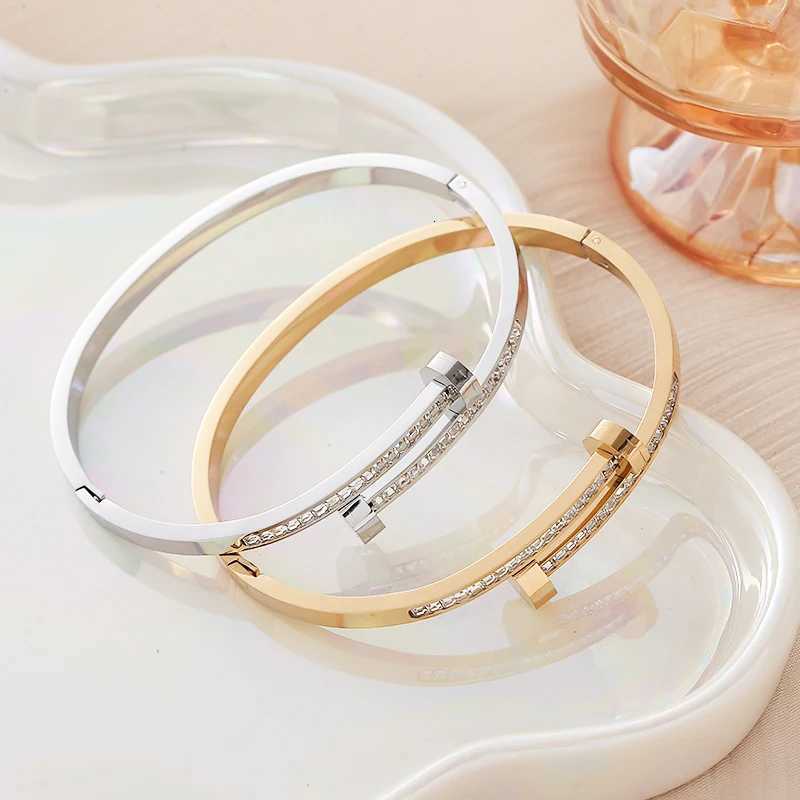 Womens Fashion Hexagonal Head with Square Rhinestone Stainless Steel for Casual Wear H260323 - view 5