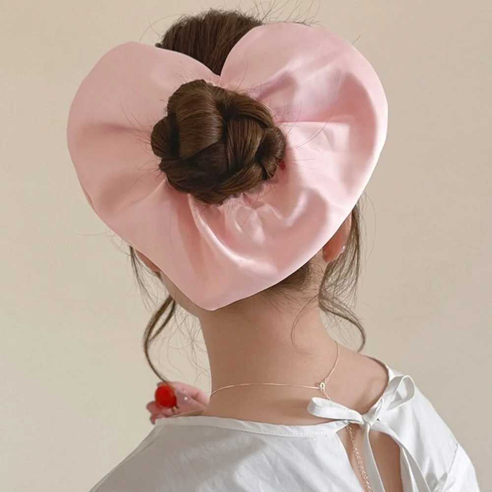 Delicate Heart Shape Heart Hair Rope Love Oversize Ponytail Elastic Rubber Band Cloth Ponytail Holder Exaggerated Hair Ring Girl H260324