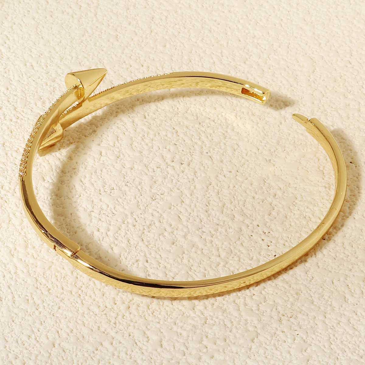 Trendy Womens Fashion Handmade Rhinestone Bangles Daily Party Jewelry Accessories Exquisitely Crafted Open Cuffs H260323 - view 4