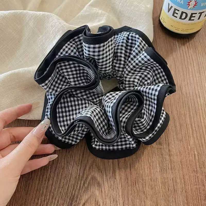 1pc Retro fashion black and white checkered large intestine hair tie ins sweet pleated oversized flower bud hair band H260324