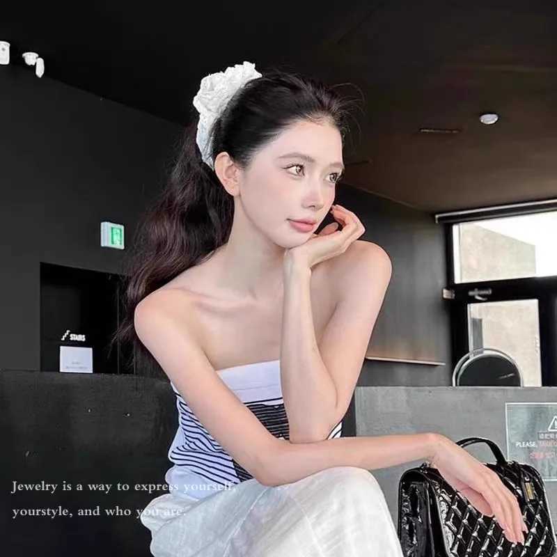 Elegant French Lace Hollow Wide Scrunchie Hair Band For Women Girls Sweet Hair Ornament Rubber Band Fashion Hair Accessories H260324