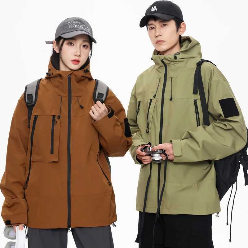 2025 Autumn New Unisex Soft Shell Windbreaker Coat Outdoor Hooded s Men Water RepelLEnt Rain Coats for Hiking Travel M260325