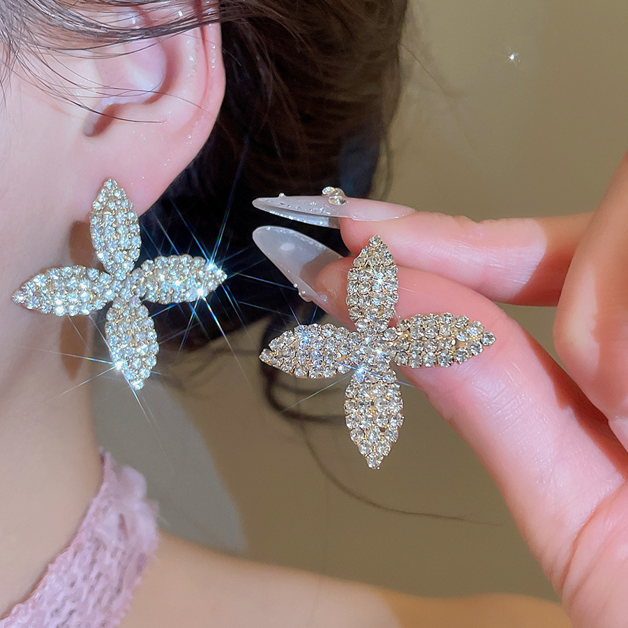 Silver needle diamond-studded flower European and American cross-border unique exaggerated earrings, light luxury high-end earrings with a niche desig - view 4