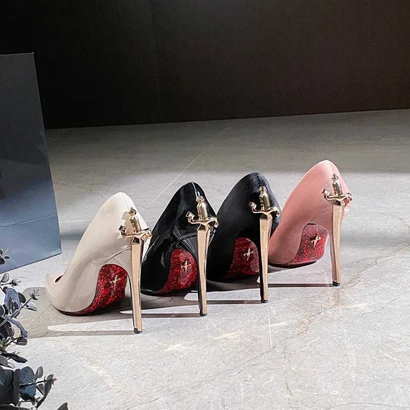 2026 New Golden Blade Scepter Red Print Thin Heel Royal Sister Style Premium Black Patent Leather High Heel Womens Single Shoes K260325