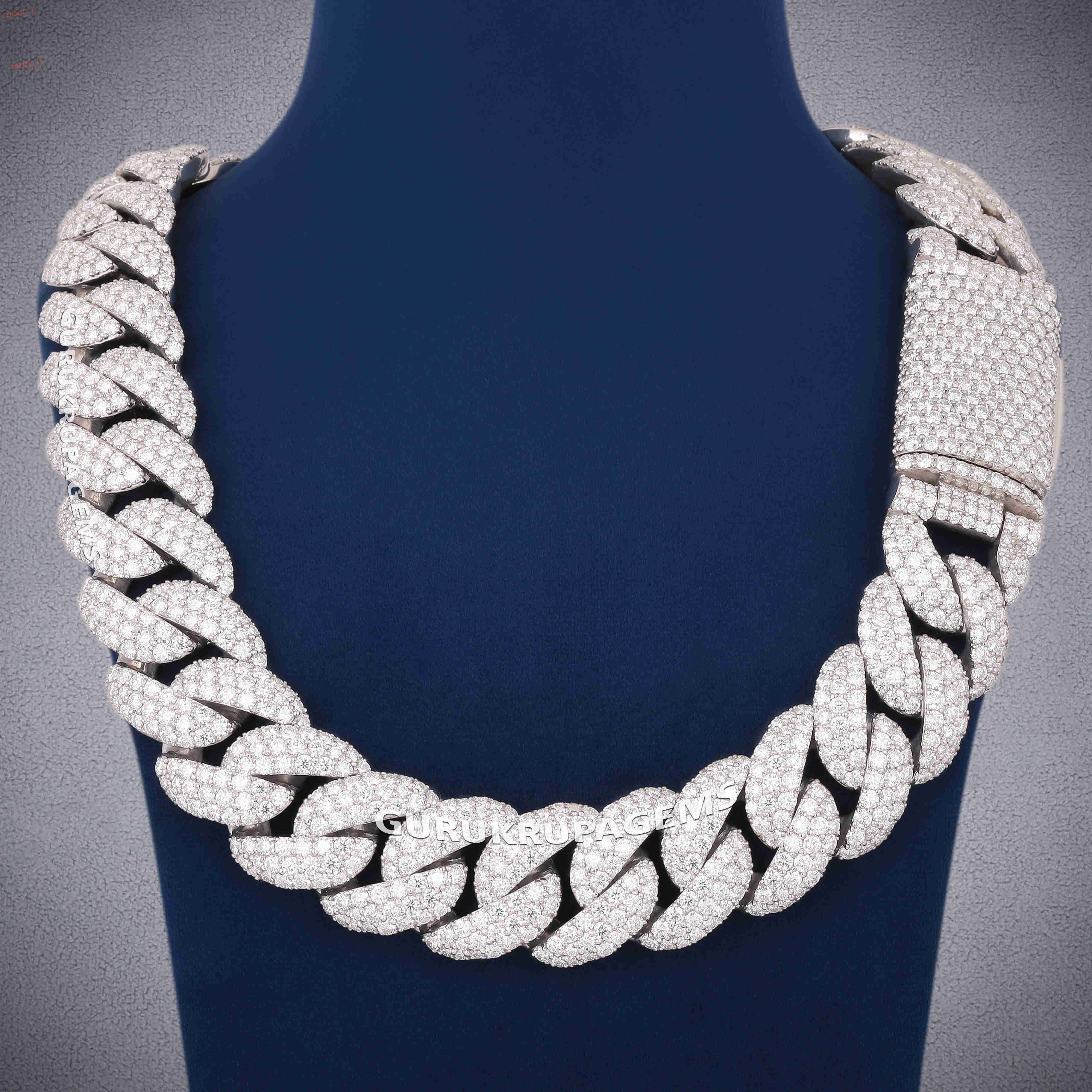 Luxury Big Size 30mm Width Iced Out Cuban Link Hip Hop Jewelry Custom Men 925 Silver Moissanite Cuban Link Chain