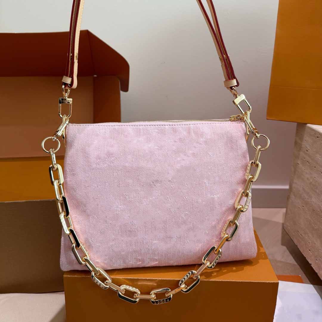 26SS Womens Luxury Designer High Quality Denim Coussin Hug Bag Chain Tote Bag Paintings Handbag Shoulder Crossbody Bag Clutch Bag Solid Color Makeup Bag Purse 26CM