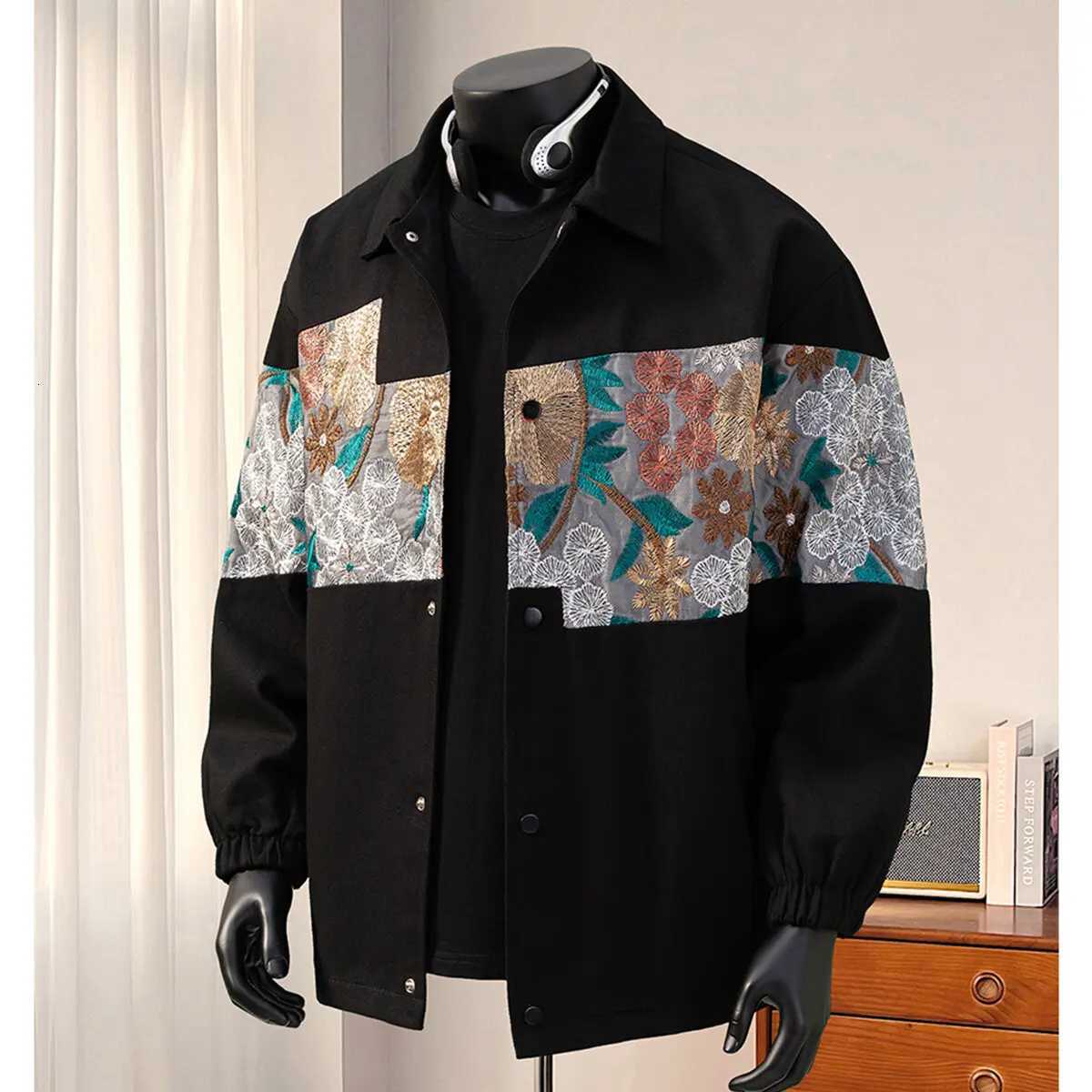 2025 Men Vintage Floral Embroidery Jacket Men Woman Patchwork Jacket Male Outwear Loose Coat Men Original Fashion Bomber Jackets C260325