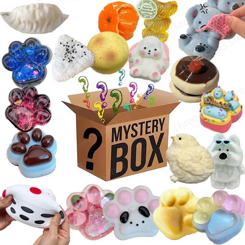 Blind Box Mystery Kawaii Cat Paw Mochi Squishy Simulated Food Fidget Toy Cute Squeeze Foot Toy Antistress Stress-Relief C260325 C260327