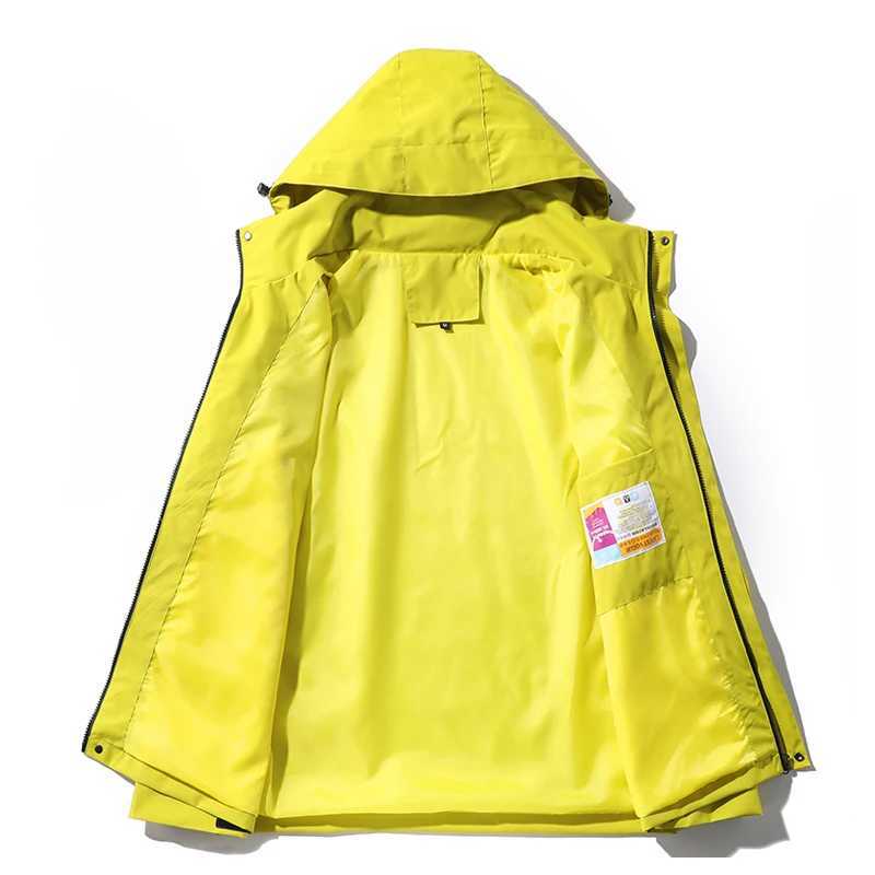 JNLN unisex waterproof s Climbing hiking camping Trekking Windbreaker Women Men outdoor windproof rain coats Antifouling M260325