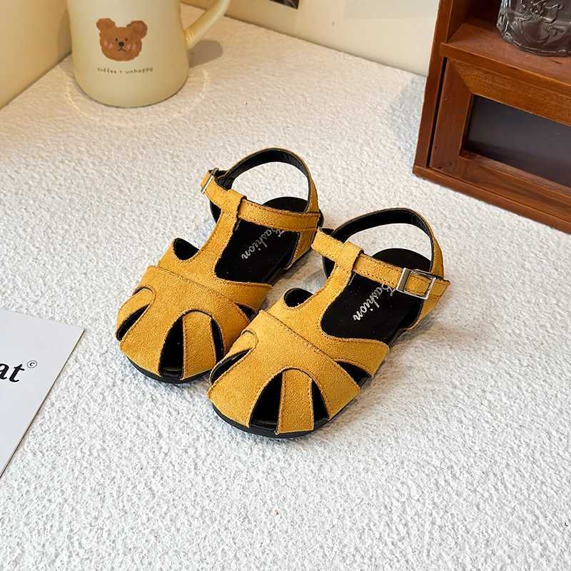 Kids Leather Cage Sandals for Girls 2025 Summer New Toddler Beach Shoes Non-slip Princess Elegant Retro Kid Garden Wedding FlatsT260321