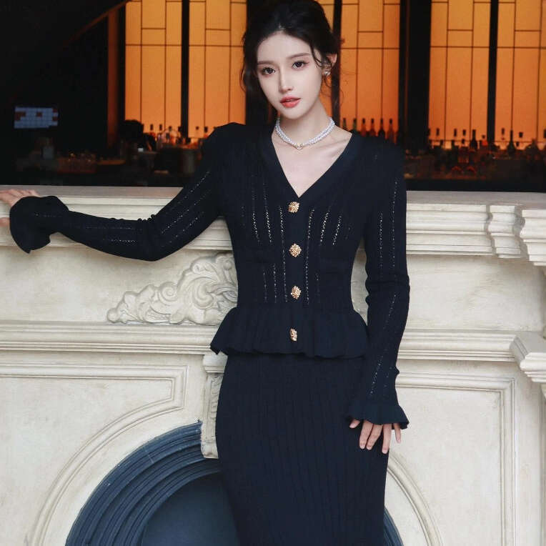 2026 Spring New Designer Elegant Social V-neck Ruffle Knitted Long Sleeve k30 Fishtail Slimming Women's Dress
