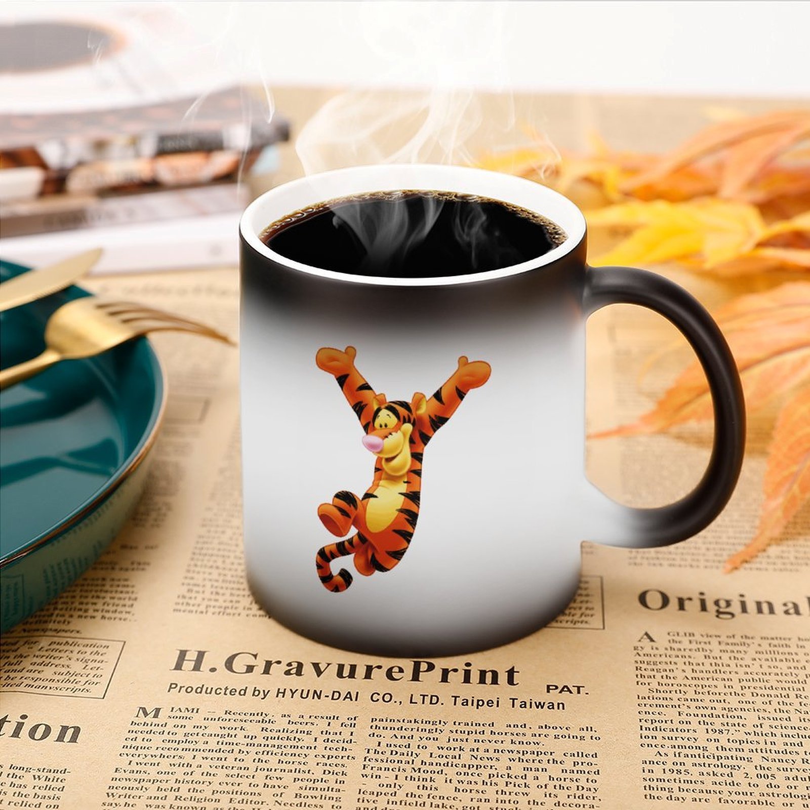 Tigger Winnie The Pooh Mugs Discoloration Drinking Mug Disney Cartoon Ceramic Coffee Cup Funny Magic Cups Heat Changing Mug with Handle Unique Gifts - view 6
