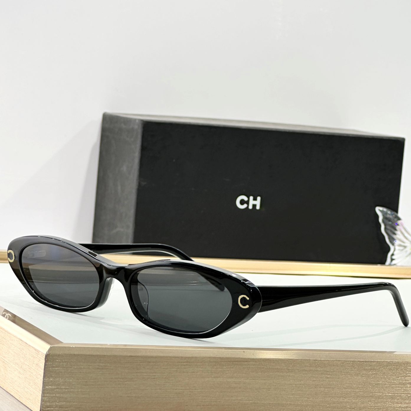 sunglasses for women designer Classic minimalist men luxury Cat Eye glasses Trendy versatile UV resistant polarizing mirror Driving Beach Travel Sunglasses good