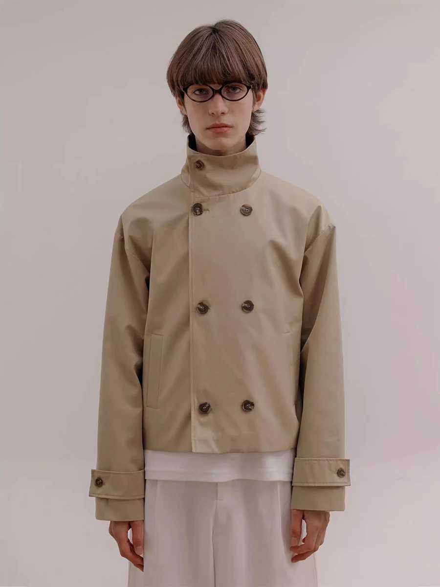 Mauroicardi Spring Autumn Khaki Short Trench Coats Man Stand Collar Double Breasted Elegant Chic Luxury Designer Clothes 2025 C260325