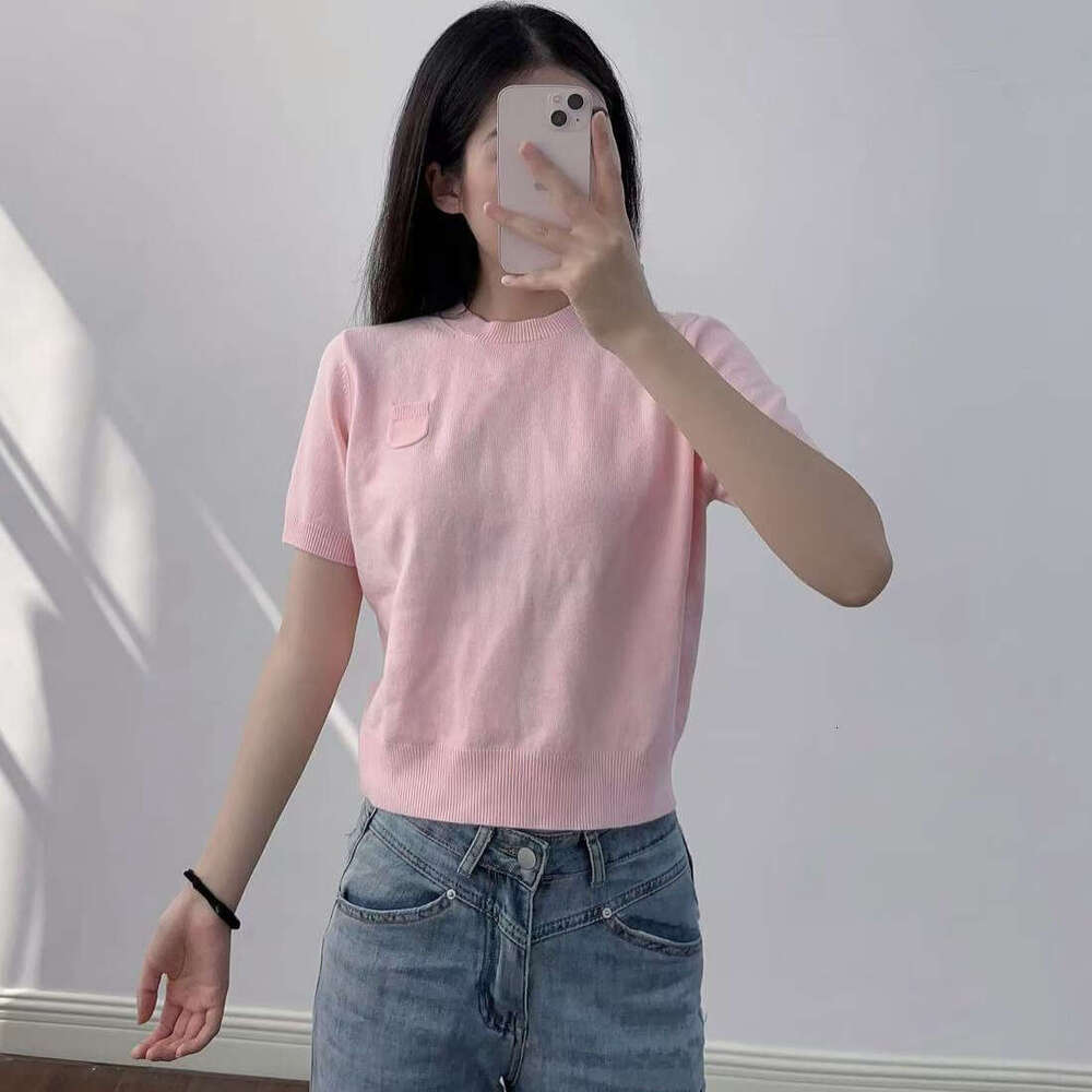2026 Summer New Designer Women's Round Neck Thin Knitted g20 Short Sleeve Top with Single Back Buckle