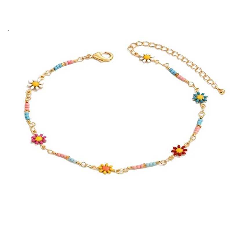 New Fashion Chrysanthemum Daisy Chain Anklet for Women Summer Boho Chic Daisy Beaded Foot Chain Party Vocation Jewelry Gifts H260325 - view 7