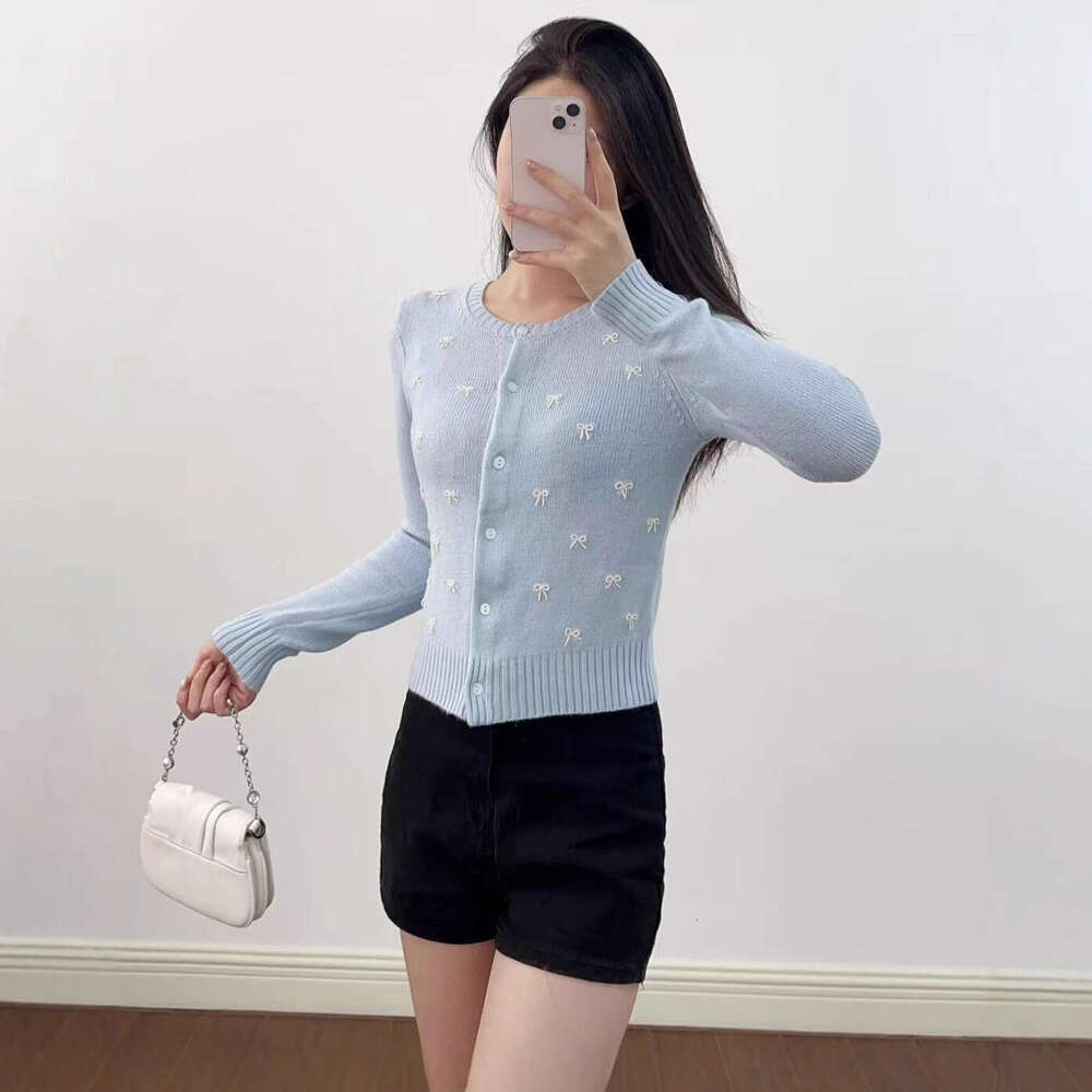 2026 Autumn Designer Women's White and Blue A5 Bow Pearl Decorative Soft Knitted Tank Top
