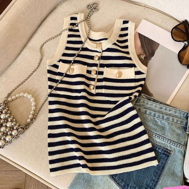 2026 designer high-end classic striped color blocked knitted women's vest summer youth button s4 up sleeveless top