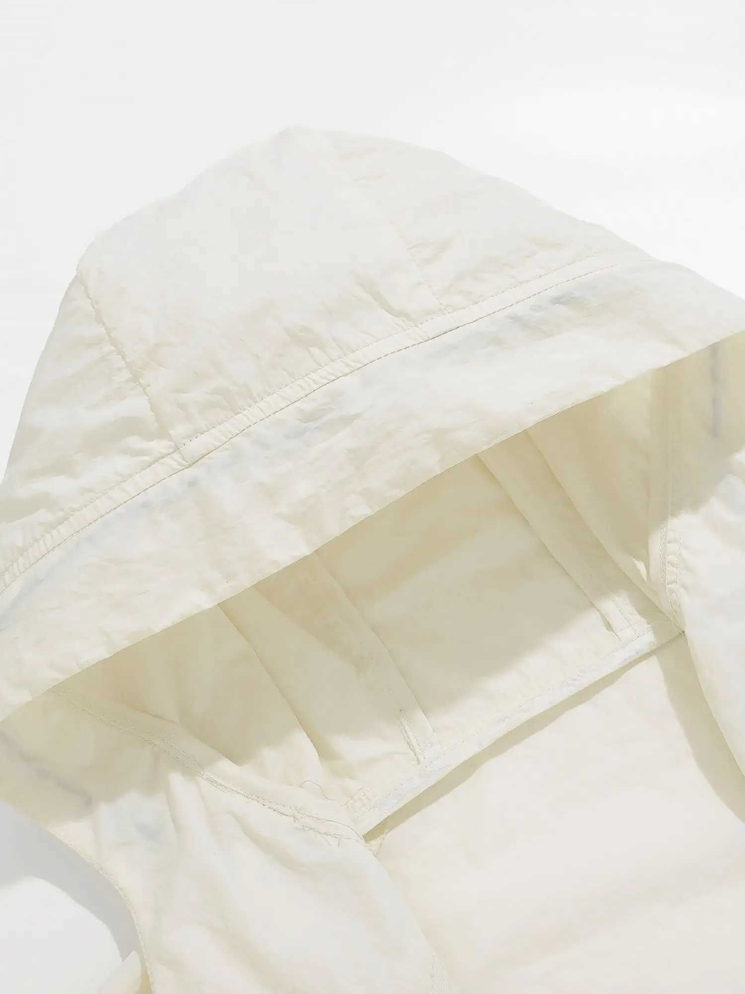 Womens Summer Lightweight Hooded Thin with Pockets and Adjustable Drawstring M260325