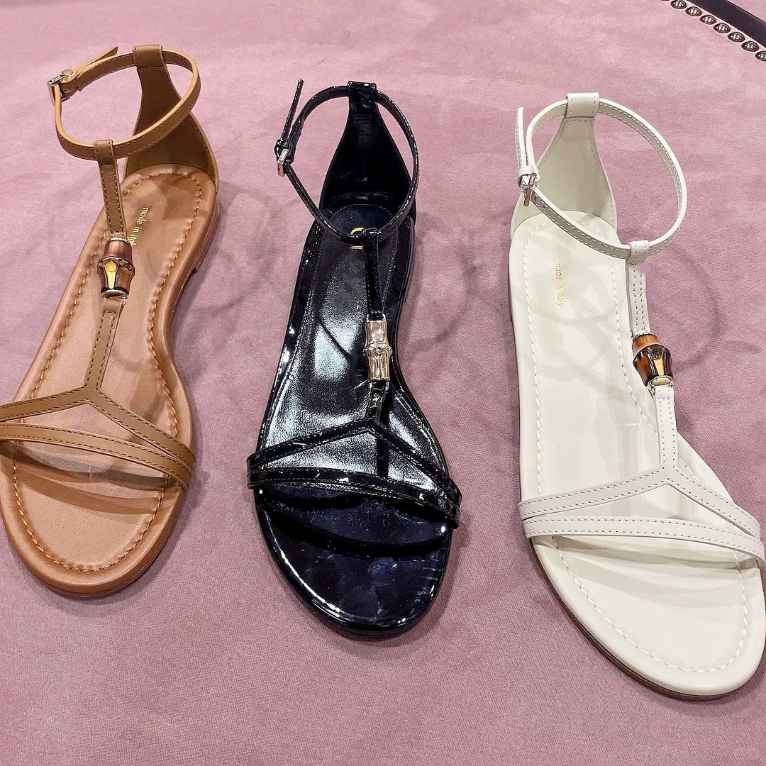 Classic Leather canvas Flip Flops Womens Designer slipper Luxury Sandal Mule Flat heel thong Sandale Top quality Summer Beach Sliders Fashion Outdoor Casual shoe
