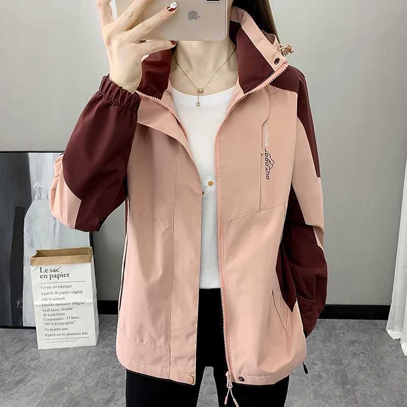 Outdoor Climbing Hiking Women Patchwork Sports Waterproof Hooded Coat Trekking Mountain Windbreaker s Raincoat M260325