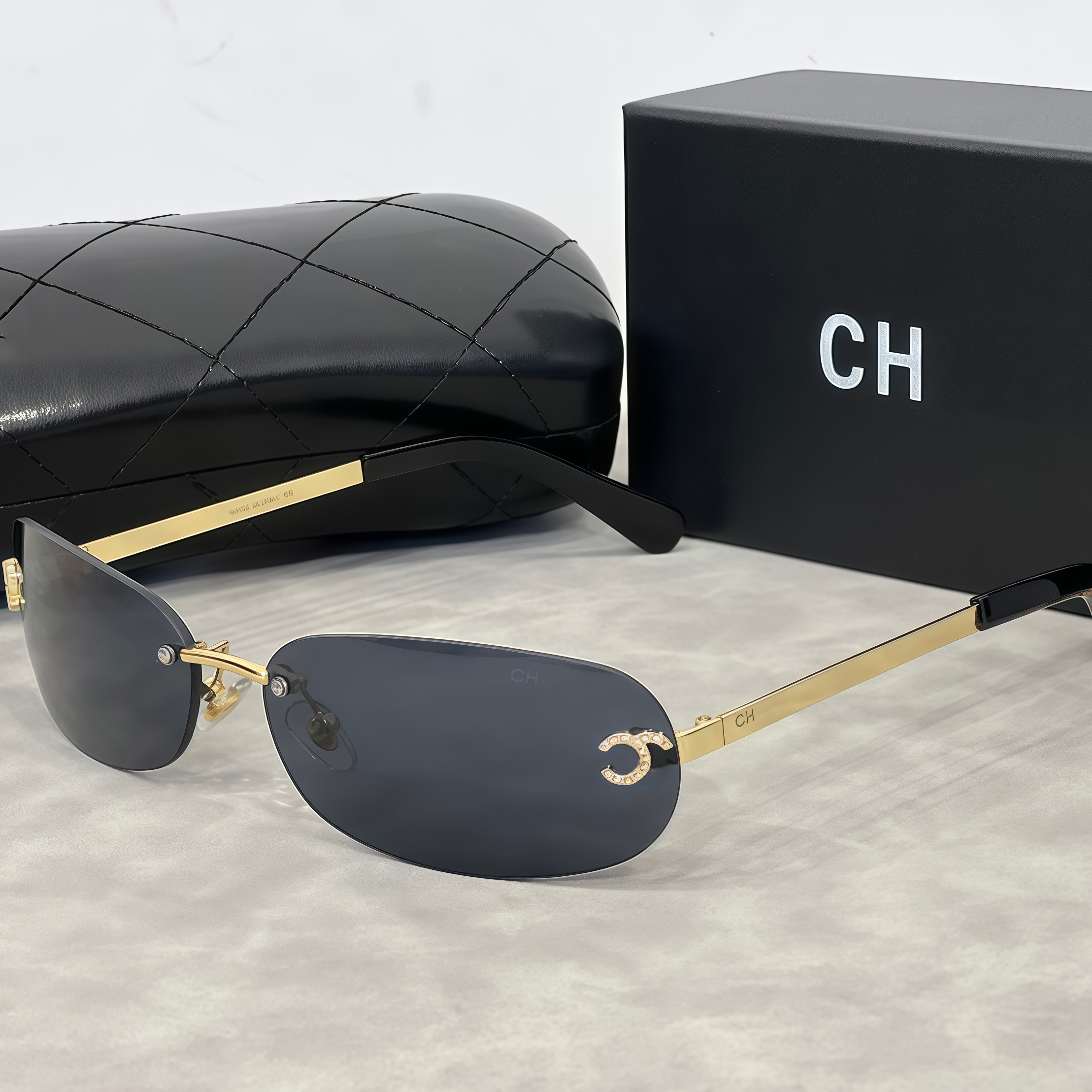 Designer women sunglasses men classic fashion full frame sunglasses driving leisure party travel beach anti-ultraviolet UV400 sunglasses original gift box