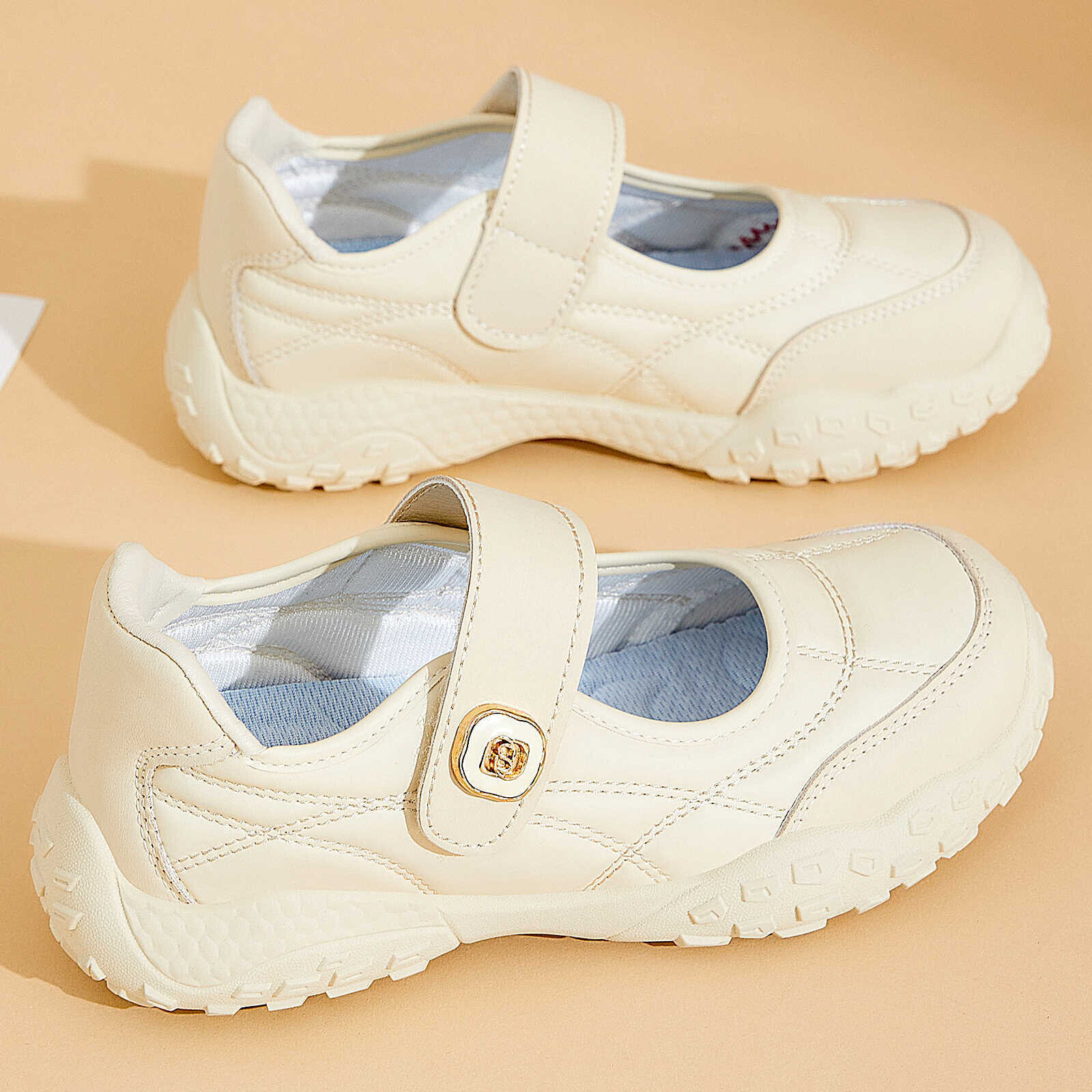 Women's Spring New Collection Old Beijing Cloth Shoes Women's Agent Hair Explosive Soft soled Non tiring Shoes Mom's Shoes Versatile Mary Jane Shoes