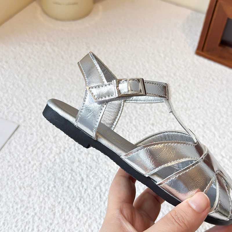 Kids Leather Cage Sandals for Girls 2025 Summer New Toddler Beach Shoes Non-slip Princess Elegant Retro Kid Garden Wedding FlatsT260321