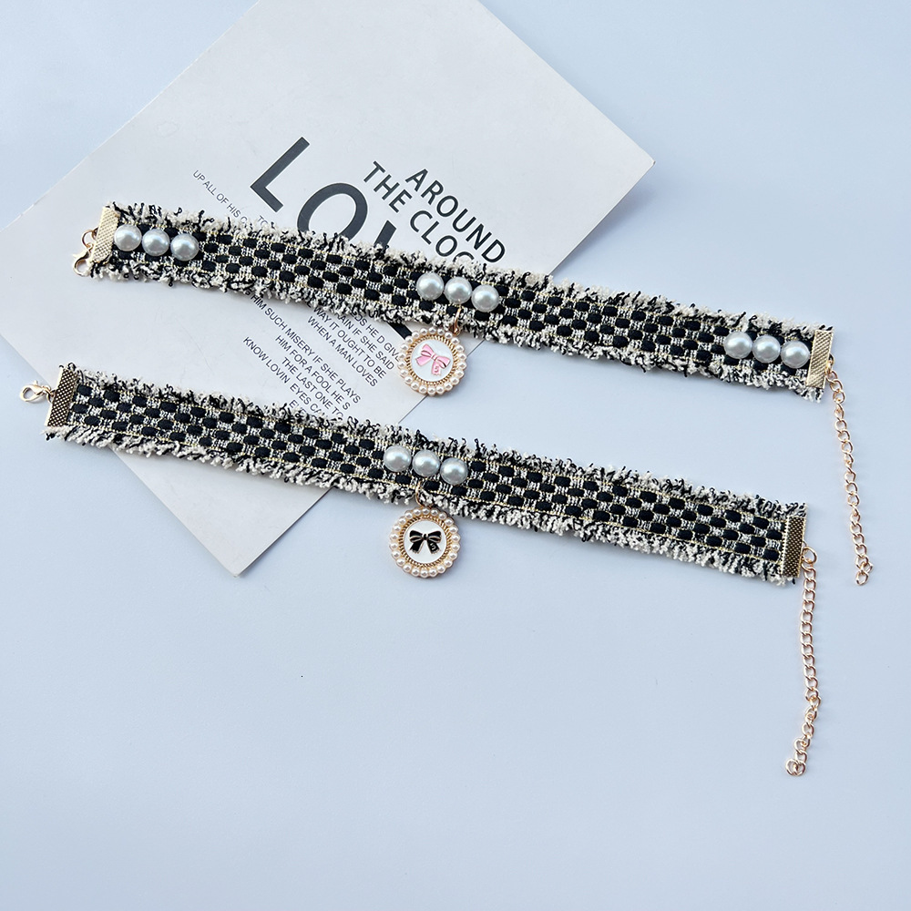 Pet Collar Elegant Adjustable Silent Design With Pearl Tag Comfortable For Kittens And Small Dogs