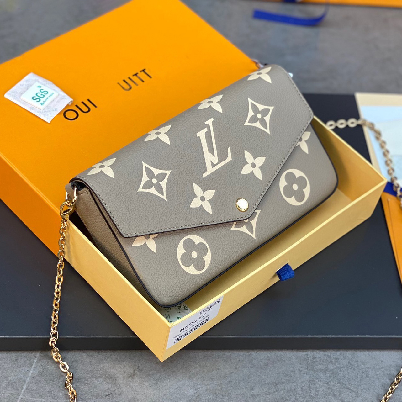 Designer Bags Multi-color Solid Tassel Chain Bags Fast Delivery High-Trendy Luxury Leather Wallets Shoulder Bags Shopper Handbag tote Floral