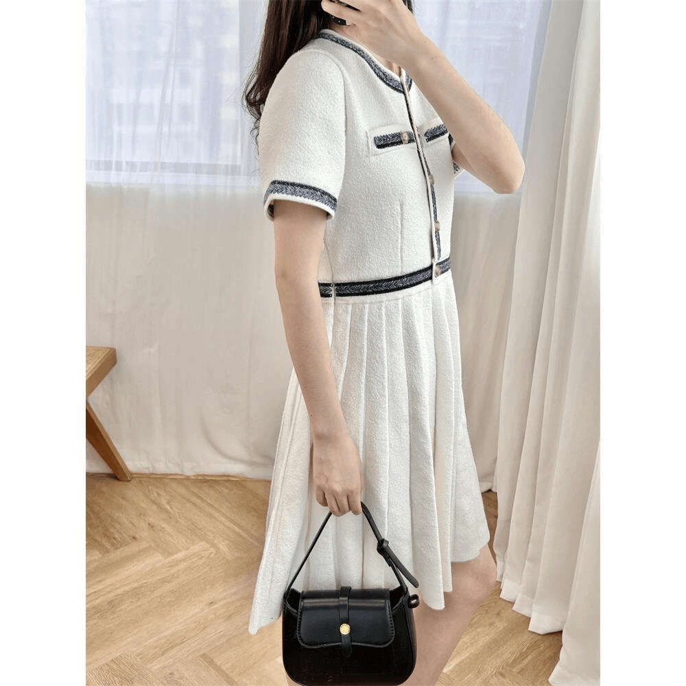 2026 Spring/Summer New Designer French Elegant Slimming Single breasted Knitted s4 Women's Dress