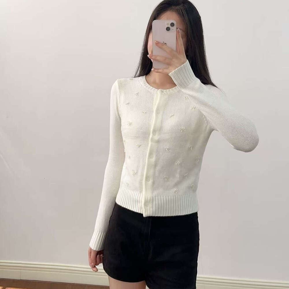 2026 Autumn Designer Women's White and Blue A5 Bow Pearl Decorative Soft Knitted Tank Top