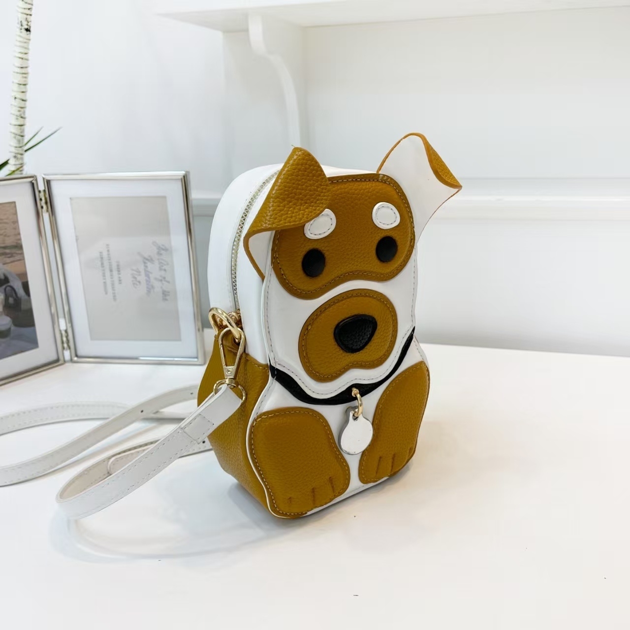 Fashion designer dog fashion genuine leather embossing crossbody vintage chain handbag luxury bag letter stripe shoulder