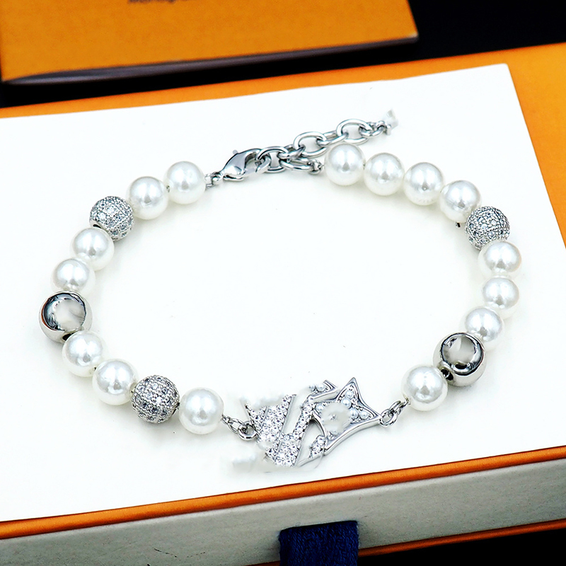 Elegant Dandy Pearl Bracelet - Luxurious Monogrammed Beads & Chains for Versatile Style 70074080
