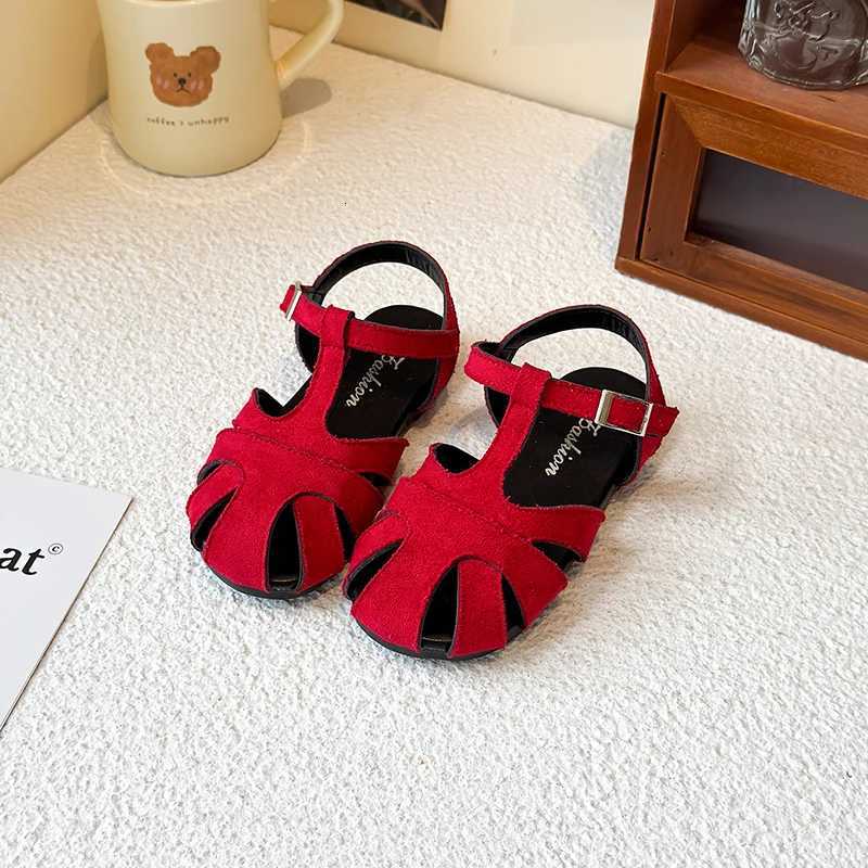 Kids Leather Cage Sandals for Girls 2025 Summer New Toddler Beach Shoes Non-slip Princess Elegant Retro Kid Garden Wedding FlatsT260321