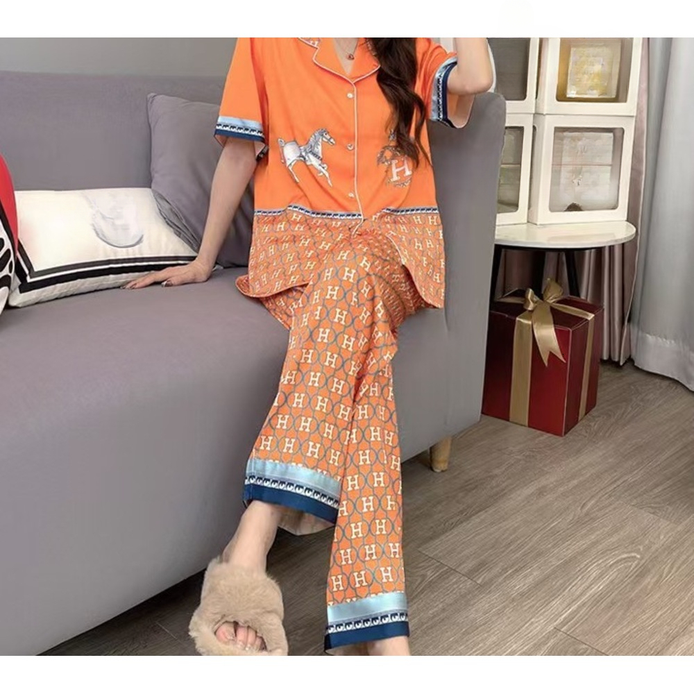 Women's Pajamas Summer New Ice Silk Simple Casual Top And Pants Homewear Orange Set