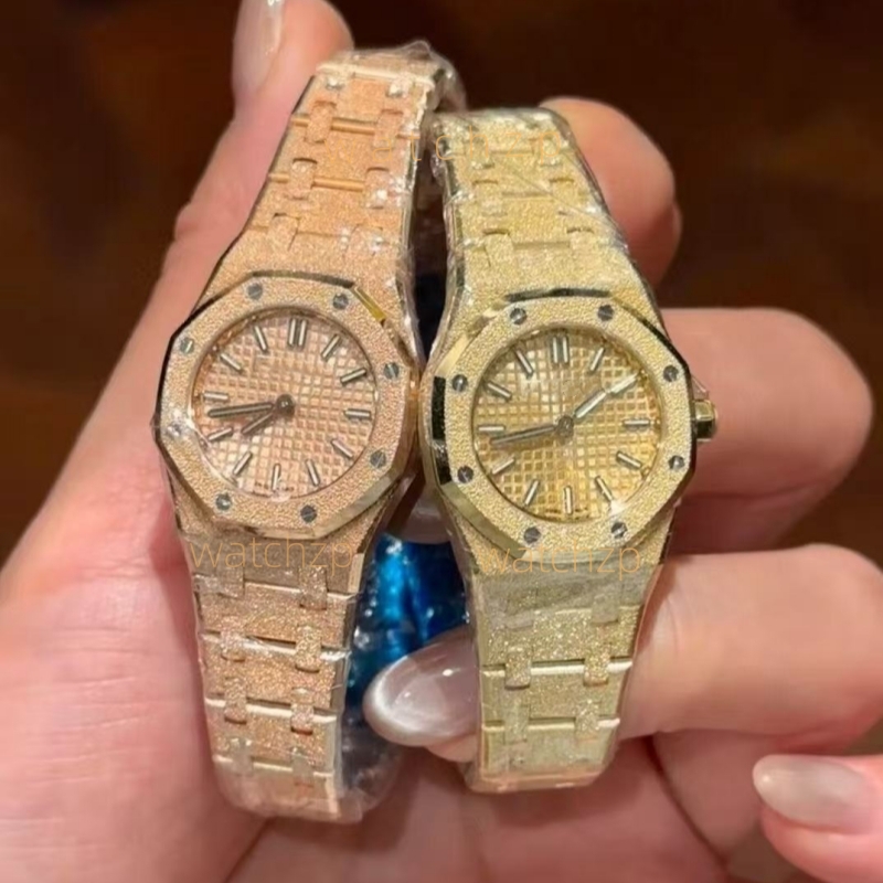 The latest luxury women's watch mini23mm in size is more suitable for girls' wrists. The frost-gold strap is even more dazzling. Free shipping Birthday gift