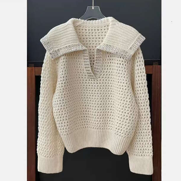 2026 Autumn New Designer French Style Young, Sweet, and Soft Collar Beaded Hollow Knitted k30 Women's Top