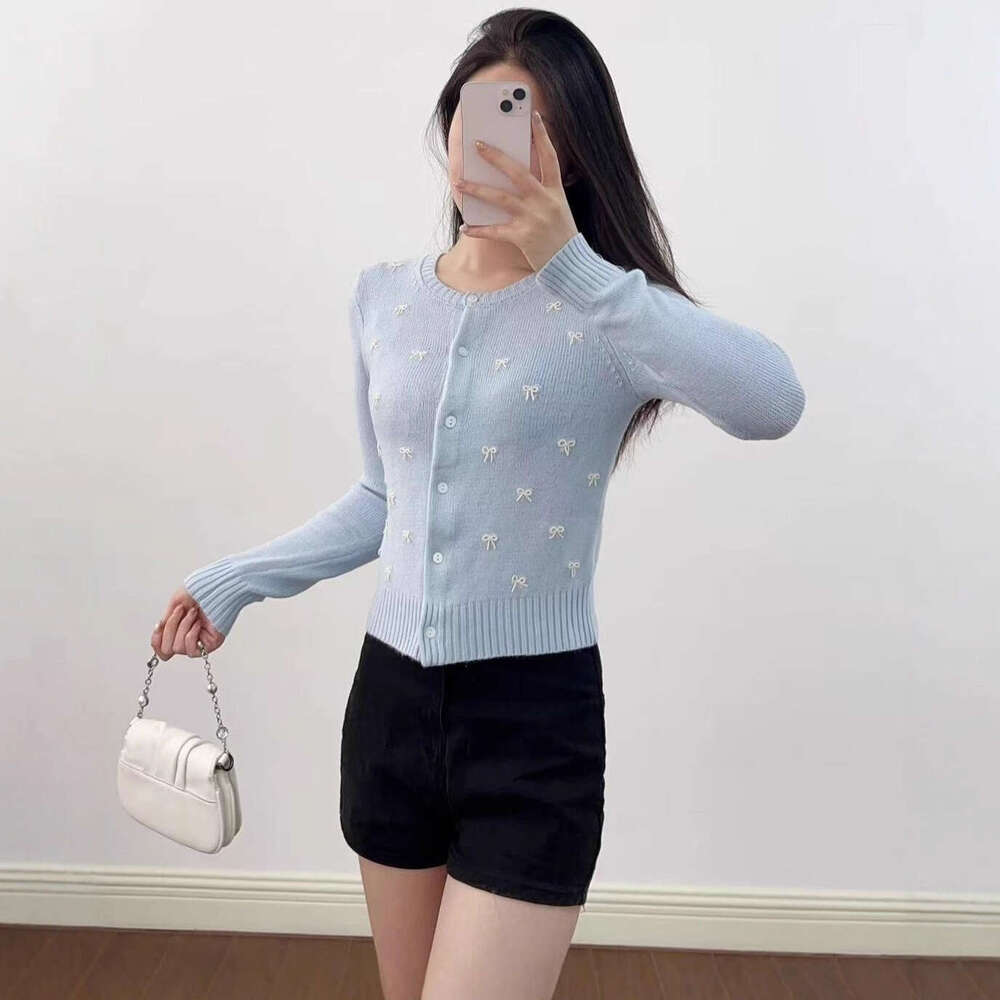 2026 Autumn Designer Women's White and Blue A5 Bow Pearl Decorative Soft Knitted Tank Top