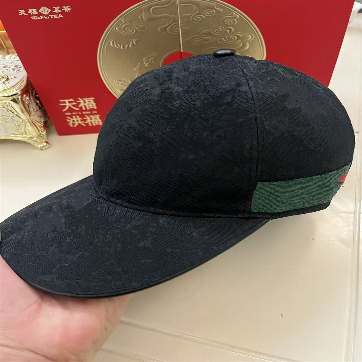 2026 Men ball caps men women fitted hats Different styles Fashion bucket hat cap Unisex Adjustable Sunlight Sun hat NEW 584