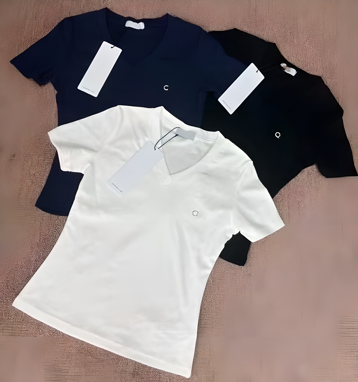 Designer Women's Slim Yoga T Shirt Fit Short Sleeve V Neck Flexible T-Shirt Sporty Casual Tops Summer Loose Running Shorts With Pockets