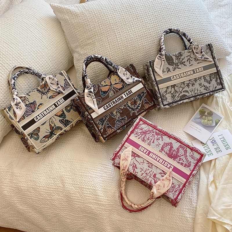 New traditional Chinese style minimalist and fashionable large-capacity crossbody bag with butterfly silk scarf, commuter crossbody bag, Free shipping